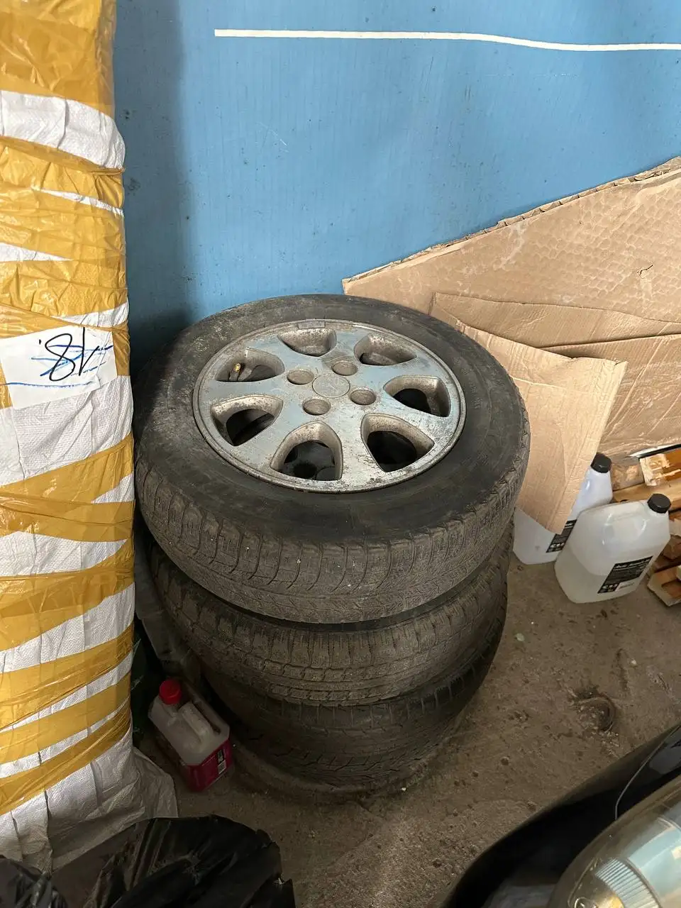 Продажа шин R14 с резиной - Шины и диски (Авто) в Хабаровск