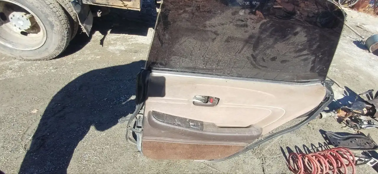 Запчасти для автомобиля: крыло, двигатель, кузовные детали - Автомобильные запчасти (Запчасти) в Хабаровск