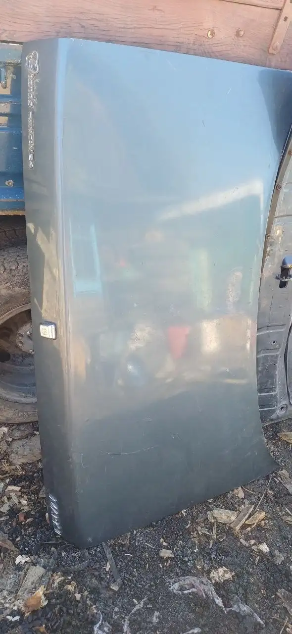 Запчасти для автомобиля: крыло, двигатель, кузовные детали - Автомобильные запчасти (Запчасти) в Хабаровск