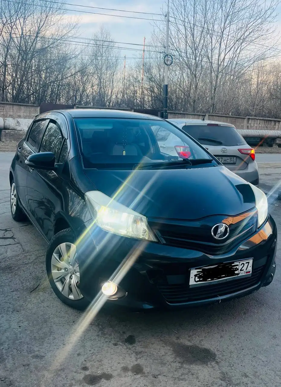Продам Toyota Vitz 2012 г. 1.3 - Легковые автомобили (Авто) в Хабаровск