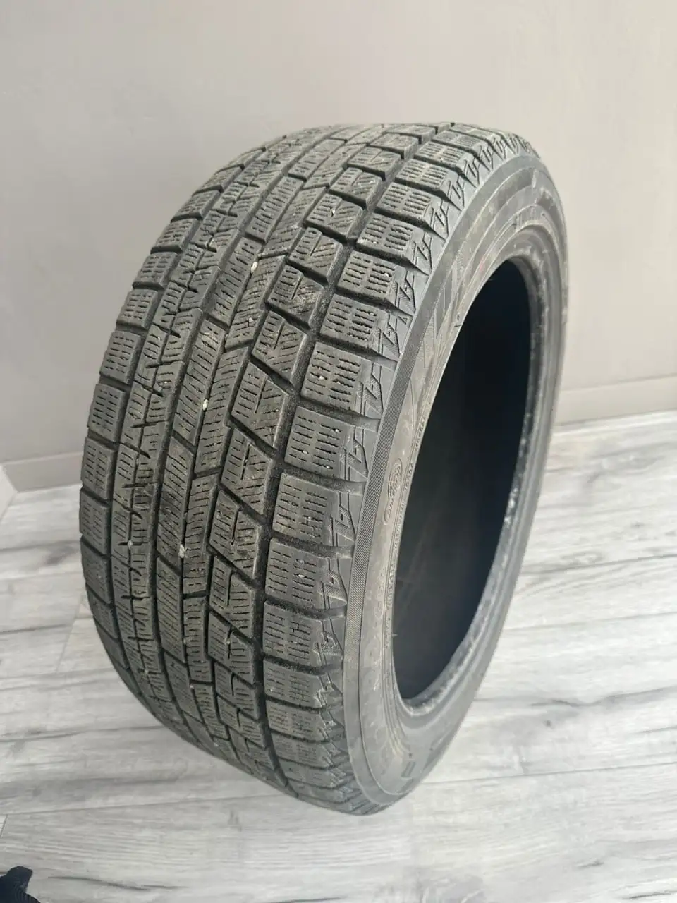 Продажа шин Yokohama Ice Guard IG60 235x45R17 - Шины и диски (Запчасти) в Хабаровск