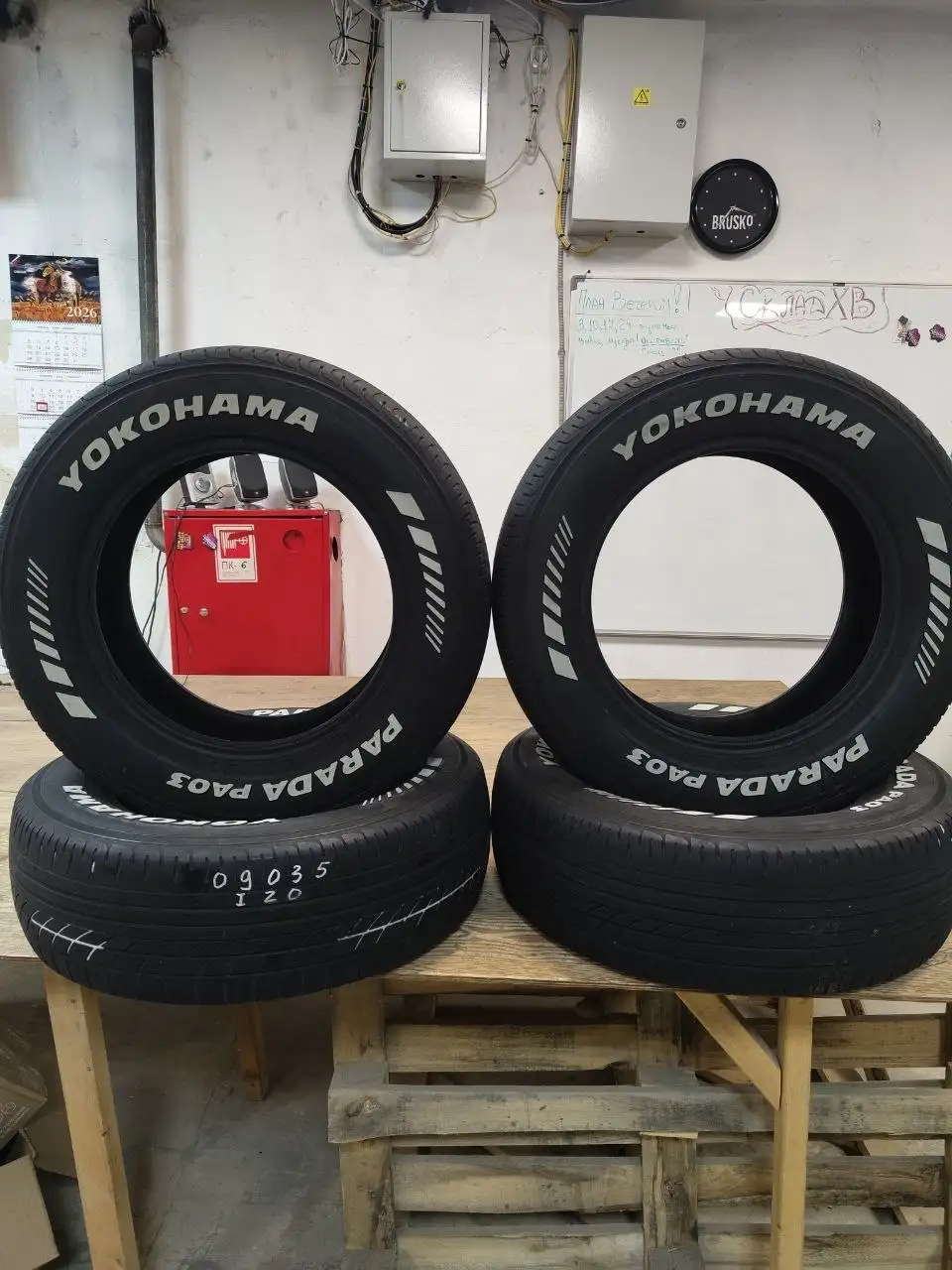 Шины Yokohama Parada PA03 215/65/R16C - Шины (Авто) в Хабаровск