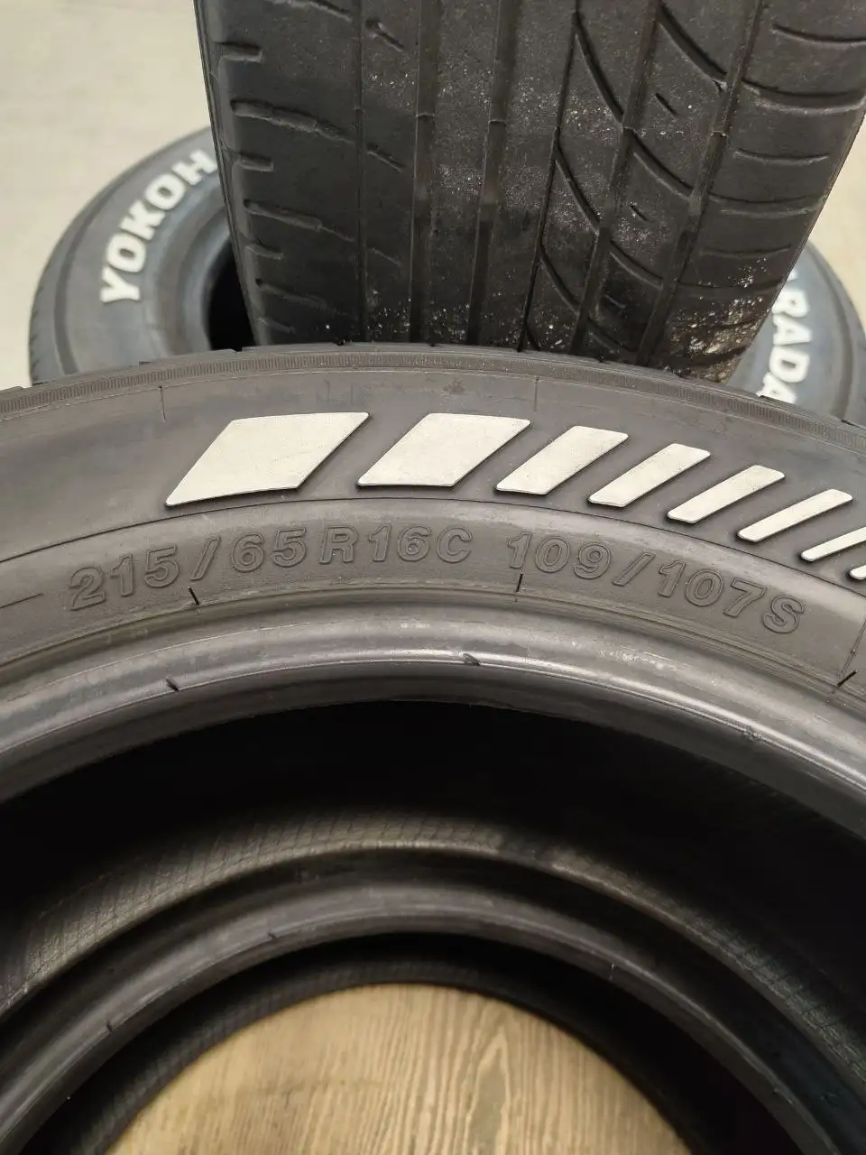 Шины Yokohama Parada PA03 215/65/R16C - Шины (Авто) в Хабаровск