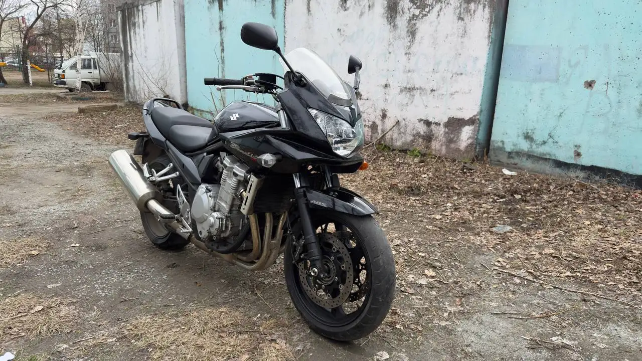 Suzuki Bandit 2008, 4000 км пробег - Мотоциклы (Авто) в Хабаровск