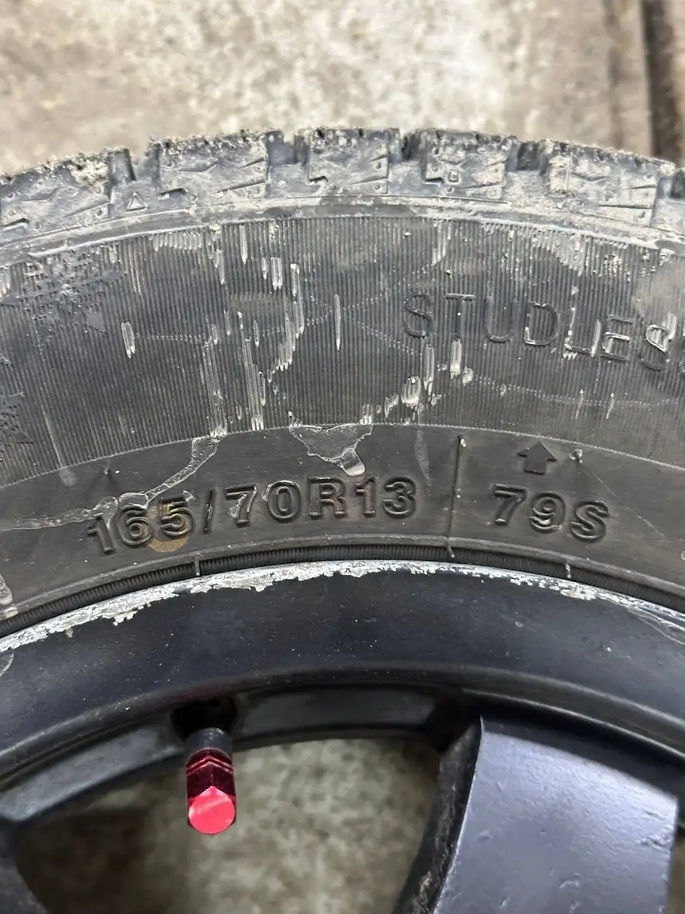 Диски R13 и фара Nissan Teana J31 - Запчасти (Авто) в Хабаровск