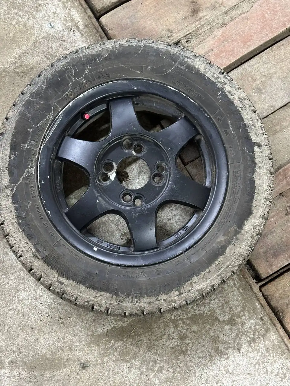 Диски R13 и фара Nissan Teana J31 - Запчасти (Авто) в Хабаровск