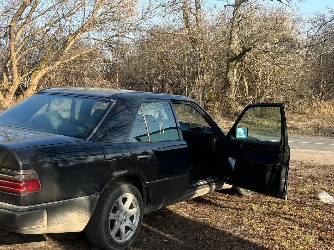 Mercedes 124 на ходу - Легковые автомобили (Авто) в Хабаровск