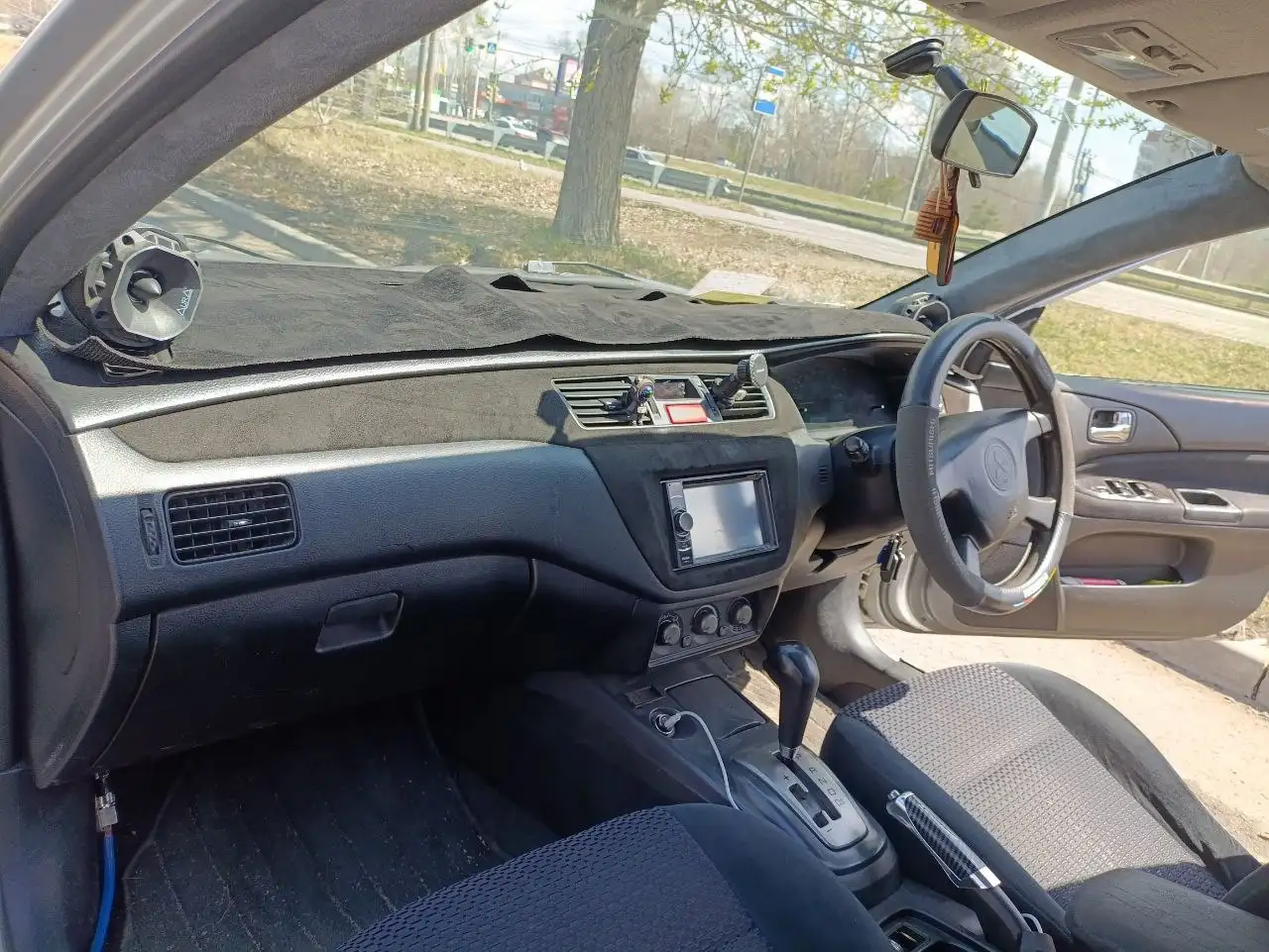 Продажа Cedia 2001 года - Личные автомобили (Авто) в Хабаровск