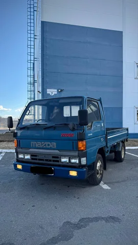 Продам грузовик бортовой Mazda Titan - Toyota Rush в Хабаровск