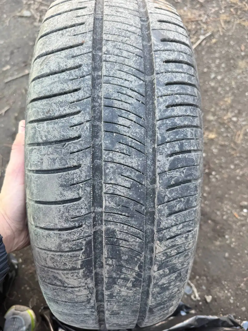Продам резину на 16 - Шины и диски (Авто) в Хабаровск