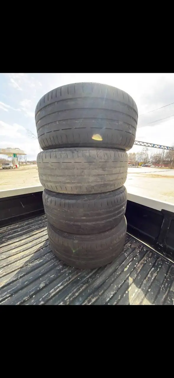 Bridgestone Potenza 225/50/17 - Шины (Авто) в Хабаровск