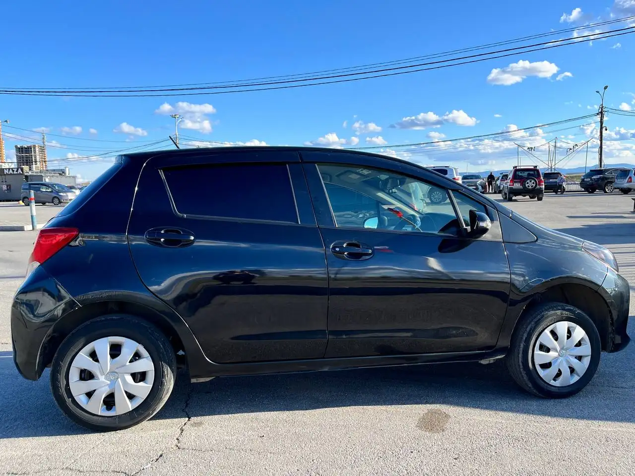 Toyota Vitz 2016 - Авто в Хабаровск