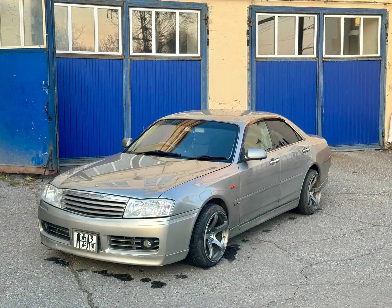 Nissan Gloria 2.5 - Авто в Хабаровск