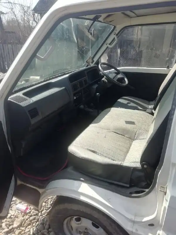 Дизель, МКПП, задний привод - Авто в Хабаровск