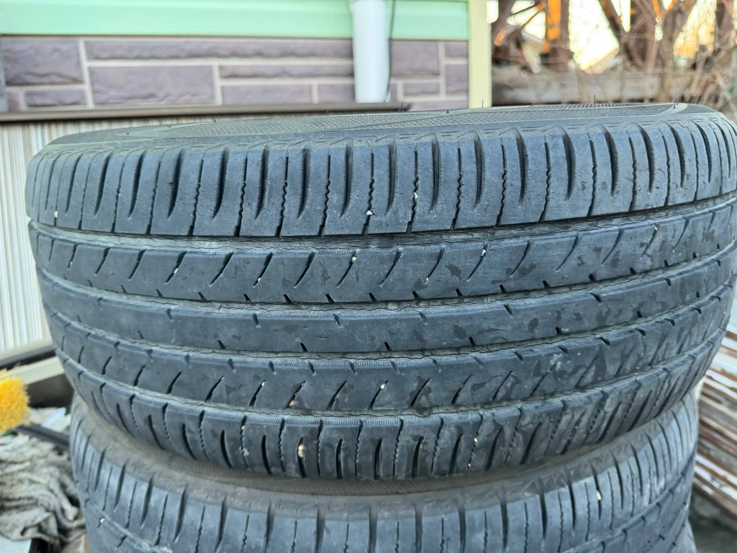 Шины 215/45 R18 лето - Шины и диски (Авто) в Хабаровск