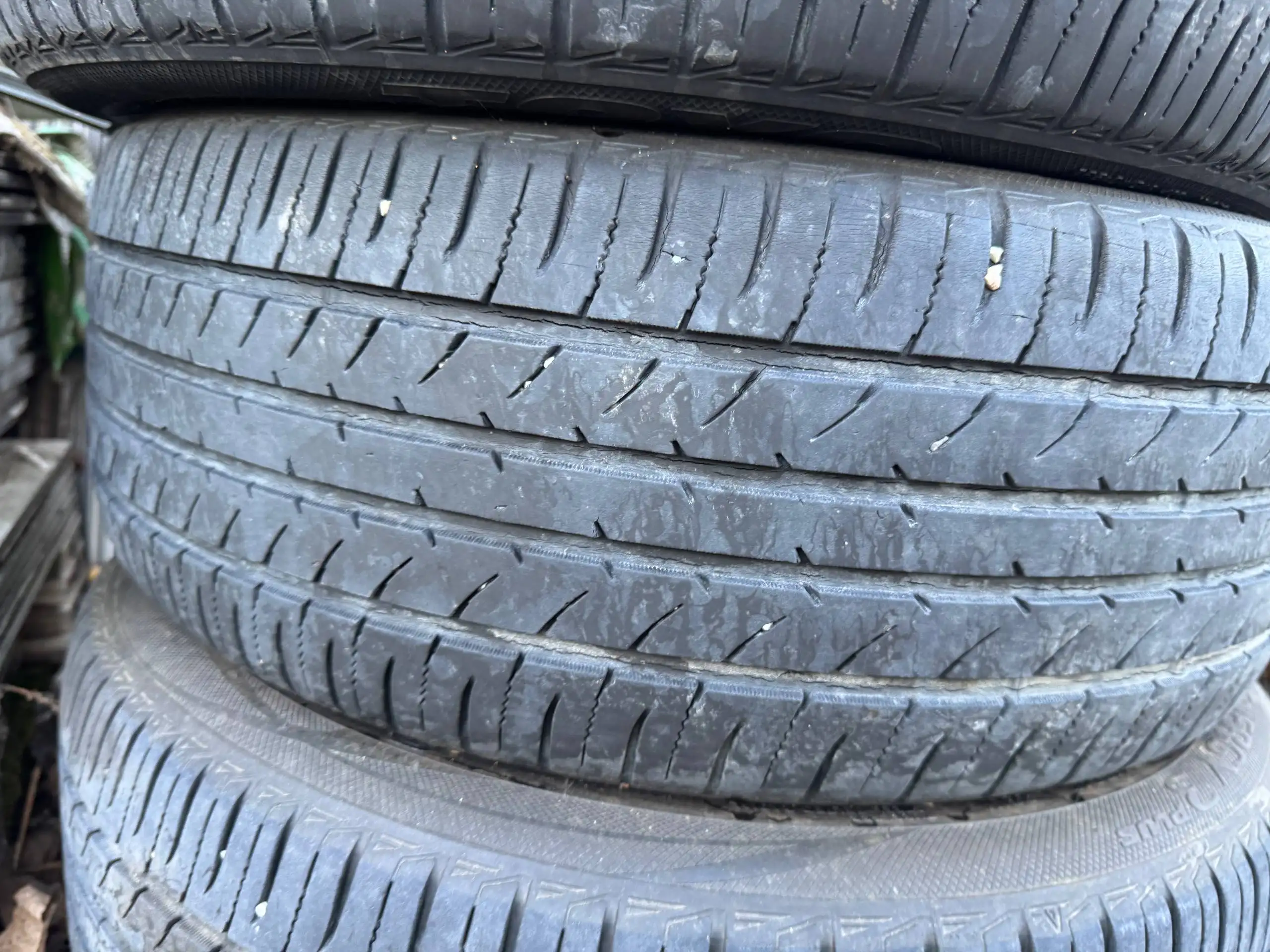 Шины 215/45 R18 лето - Шины и диски (Авто) в Хабаровск
