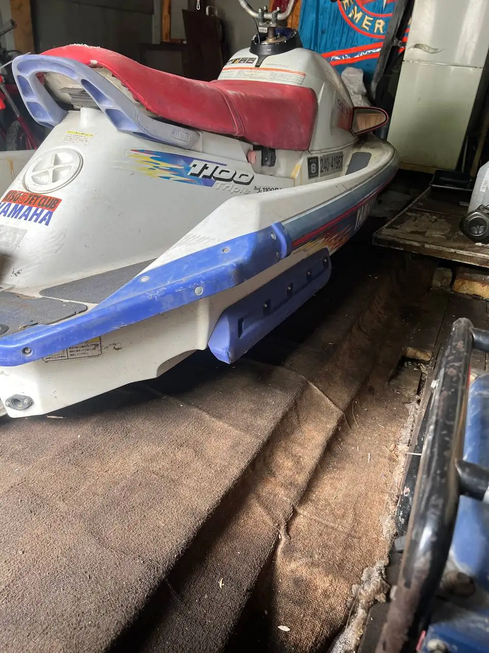 Продам гидроцикл Yamaha WaveRaider 1100 - Гидроциклы (Хобби и отдых) в Хабаровск