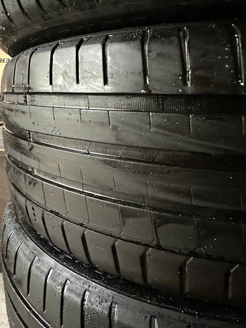 Michelin Pilot Sport 5 225/45 R18 2023 - Шины и диски (Авто) в Хабаровск
