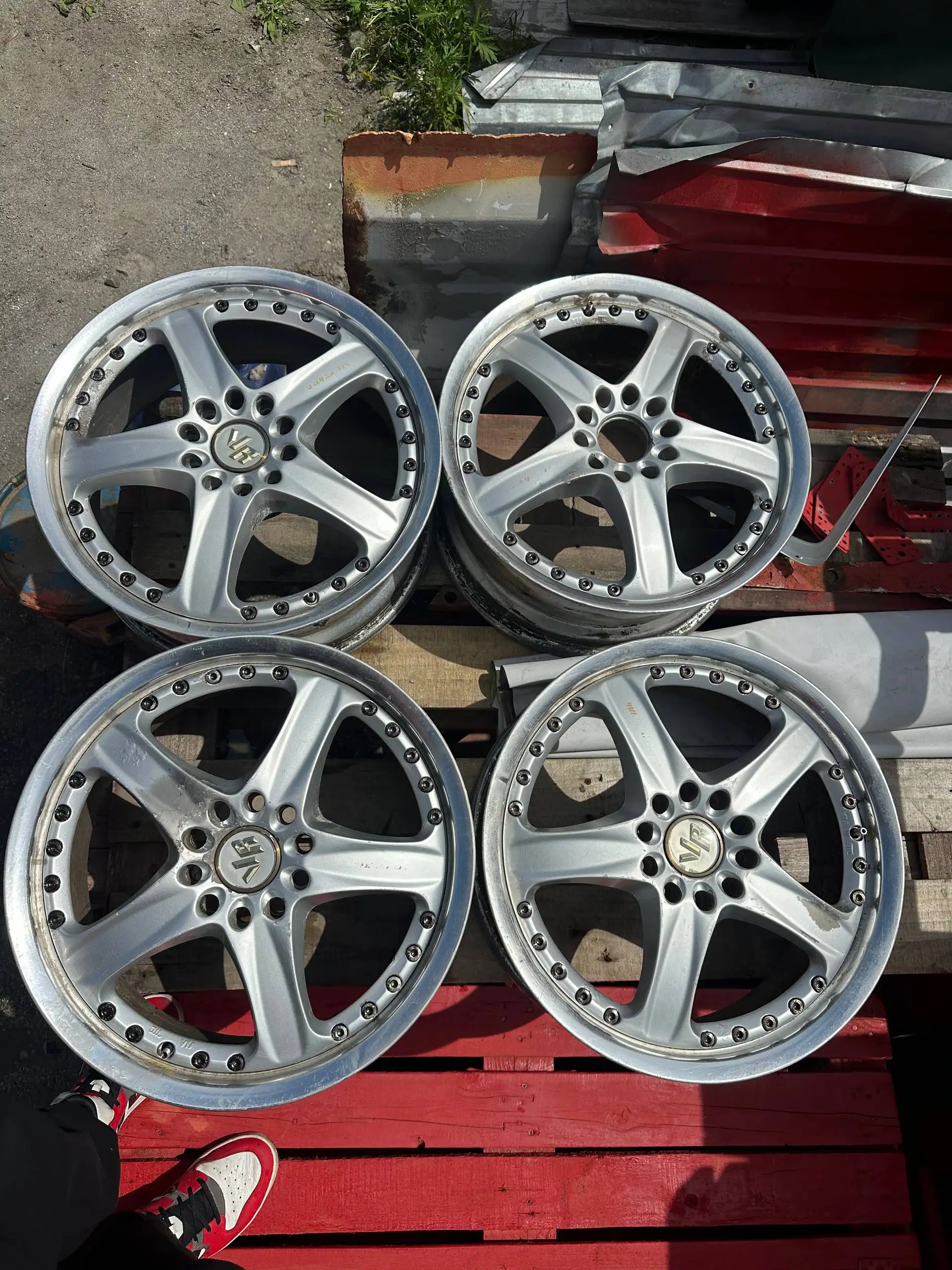 Продам диски R17 5/114.3 - Колёса и шины (Авто) в Хабаровск
