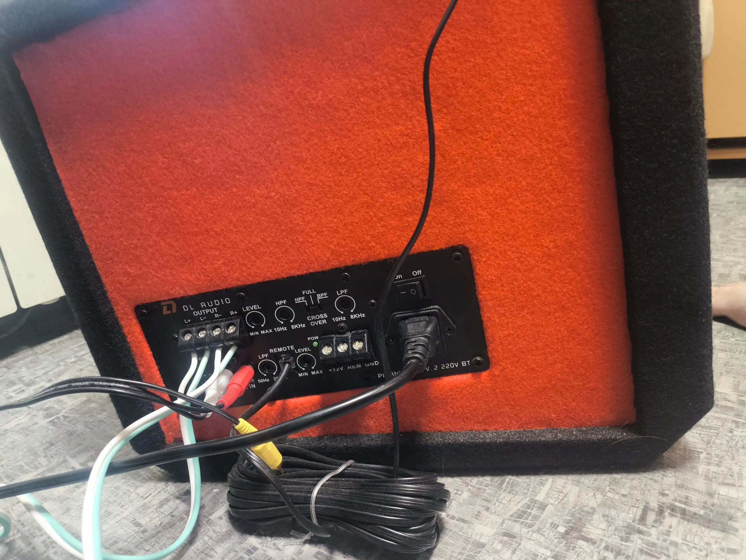 Продам активный сабвуфер Piranha 12A Black 2.1 V.2 - Автозвук (Авто) в Хабаровск