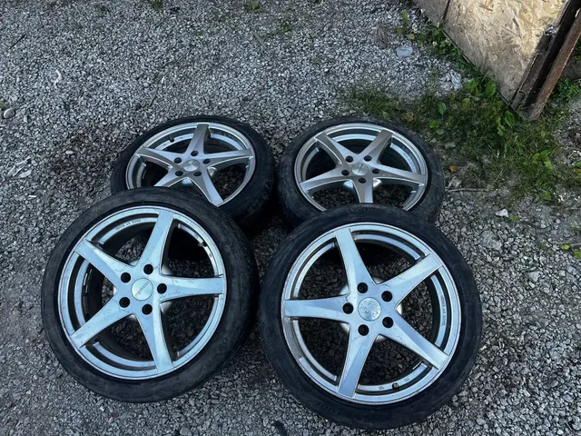 Продам колеса 5x114.3 205/45 R17 - Ступичные приводы в Хабаровск