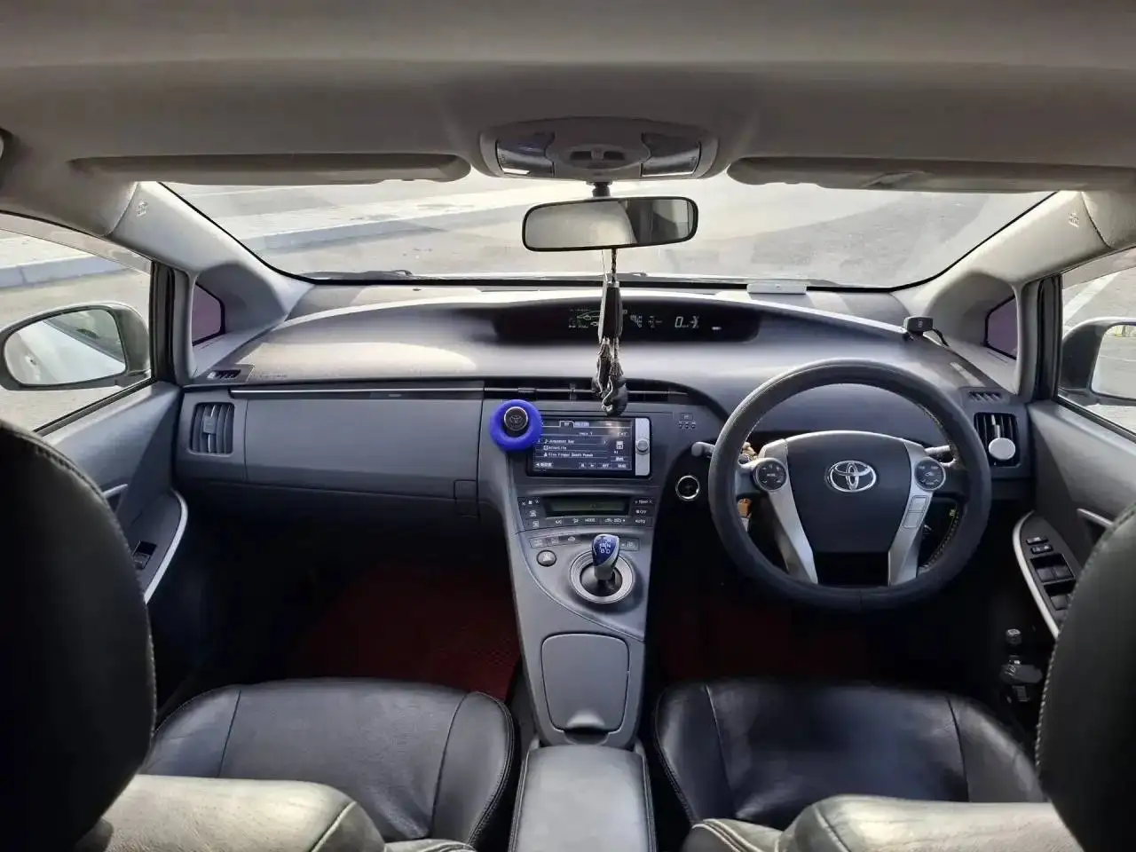Toyota Prius 30, 2011 г.в. - Авто в Хабаровск