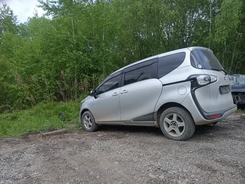 Продам Toyota Sienta 2015 - частное объявление в Хабаровск