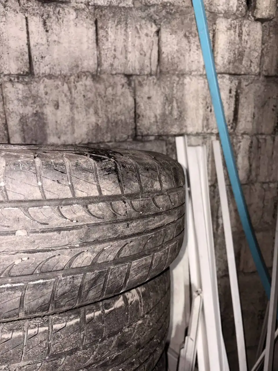 Продам литье с резиной 195/65R15 - Шины и диски (Авто) в Хабаровск
