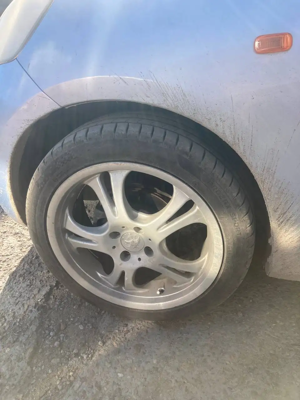 Продам колеса 215/45r17 4x100 - Авто в Хабаровск