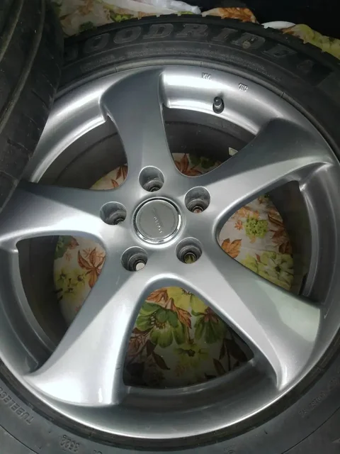 Продам диски Bridgestone Toprun 5x114,3 с резиной - частное объявление в Биробиджан