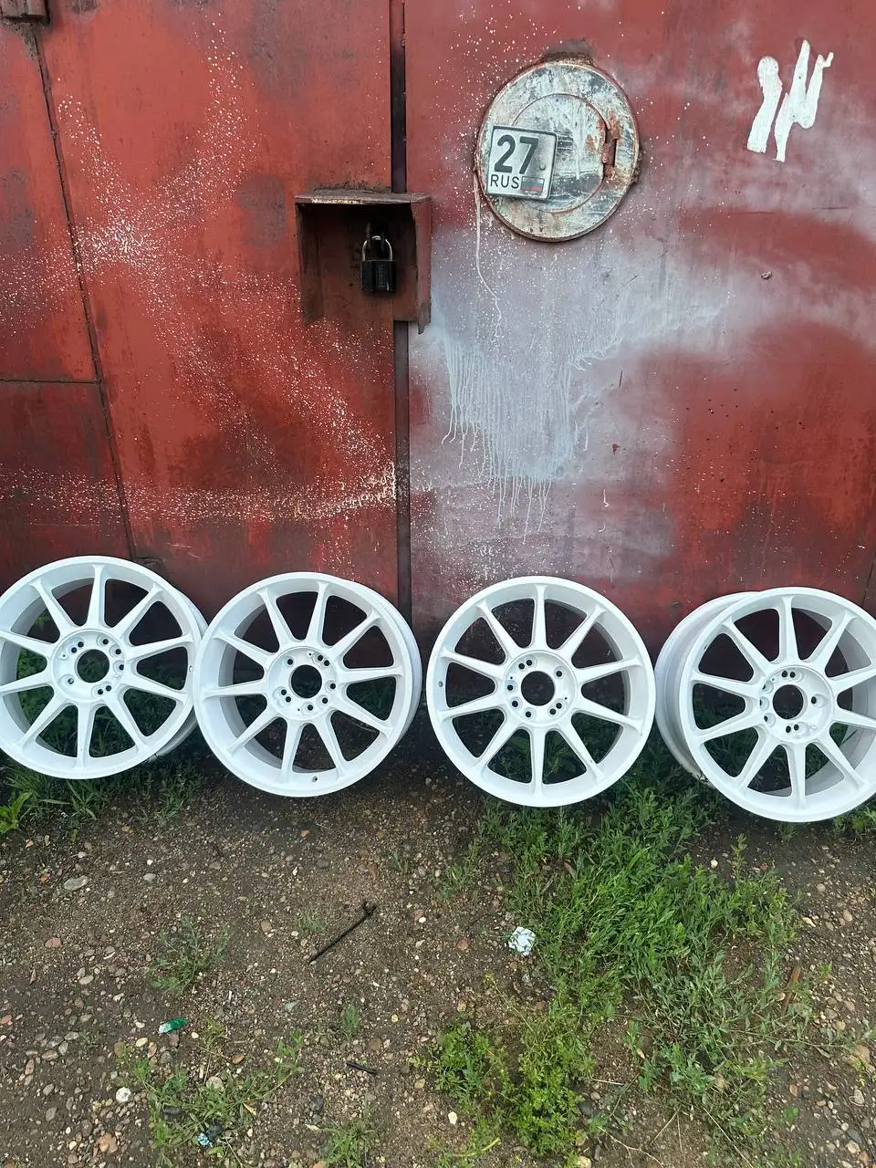 Продам диски R17 5/114 4/114 - Диски (Авто) в Хабаровск