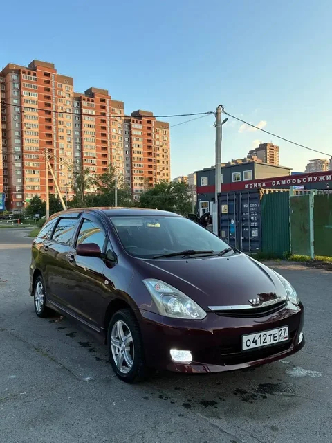 Продам Toyota Wish 2006 - Колёса в Хабаровск