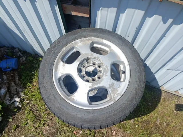 Продам диски R15 185/60 5x100/5x114.3 с всесезонной резиной - Колёса в Хабаровск
