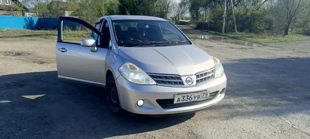 Продам Nissan Tiida Latio 2010 - Авто в Биробиджан