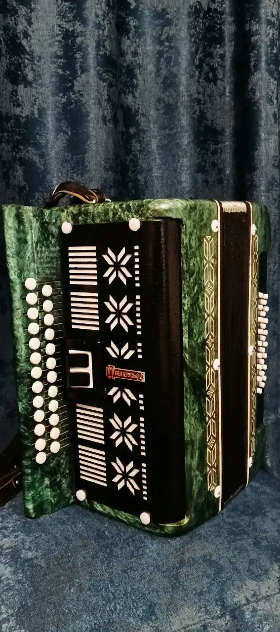 Продажа гармони Беларусь в отличном состоянии - Музыкальные инструменты (Барахолка) в Казань