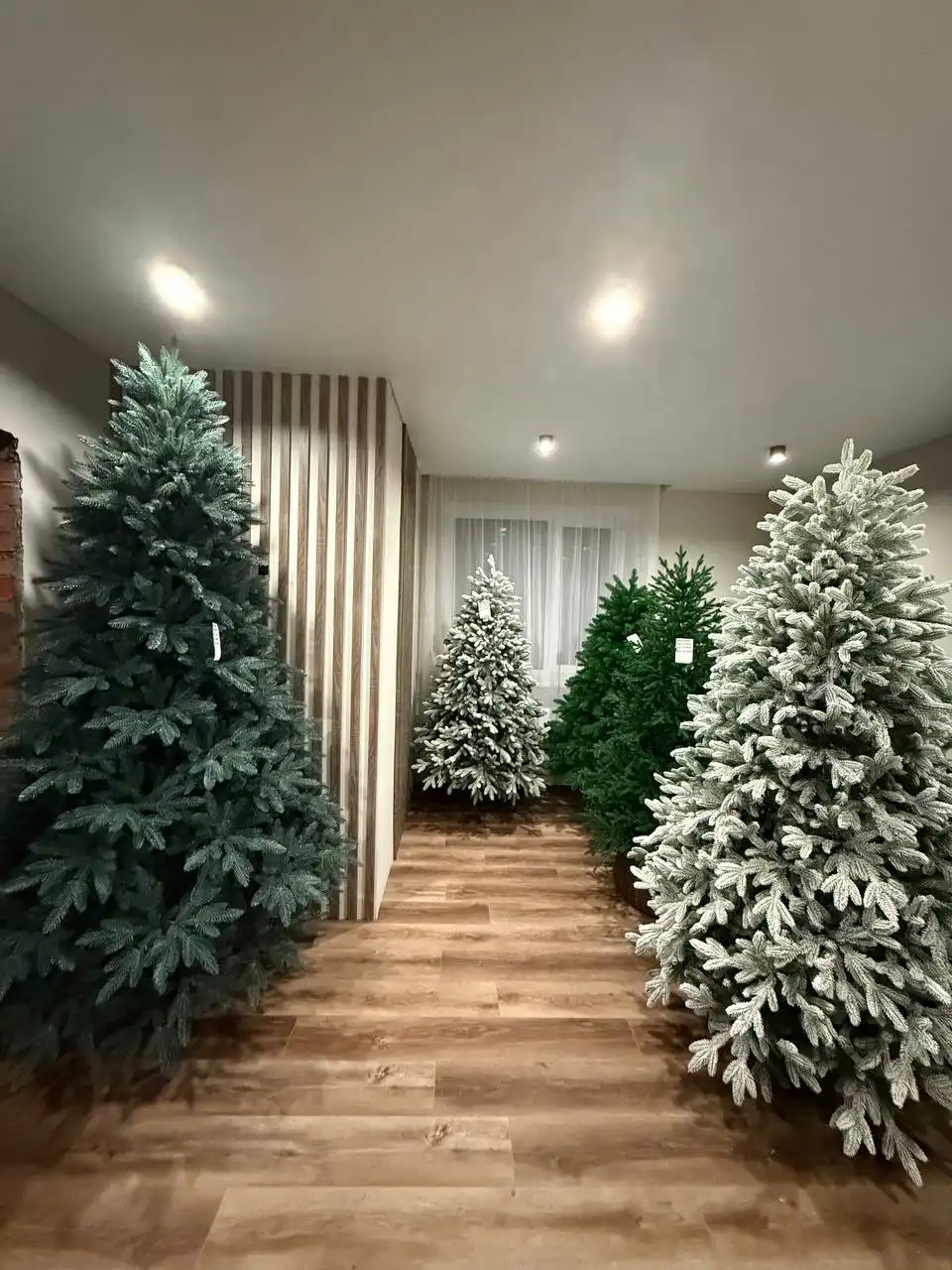 Продажа премиальных искусственных елей
