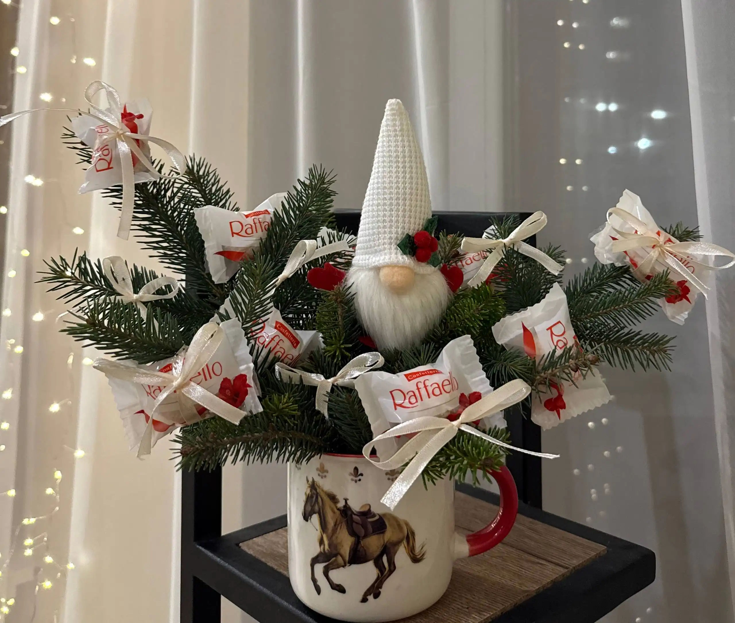 Композиции из живой ели