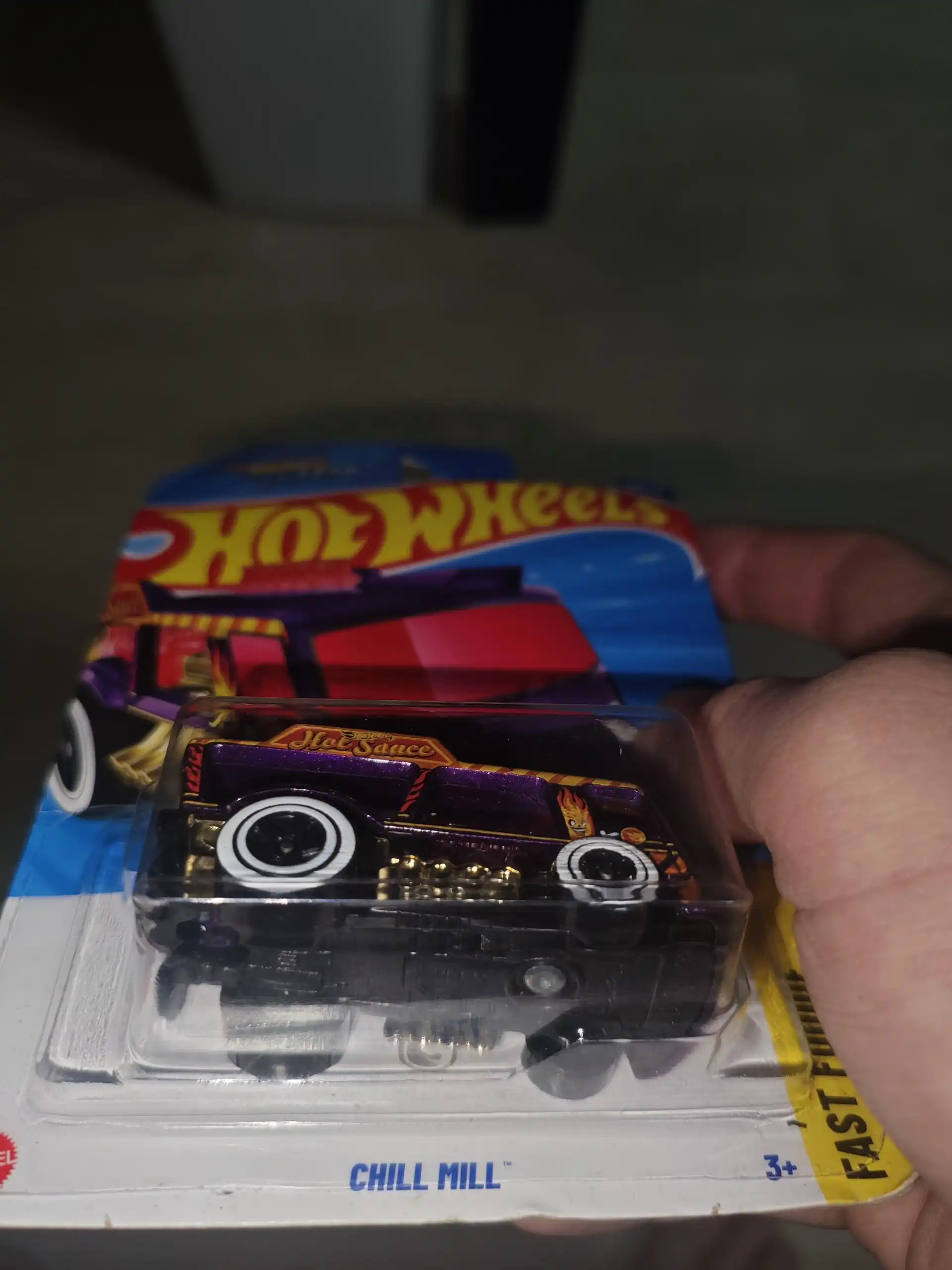 Коллекционные запечатанные машинки Hot Wheels