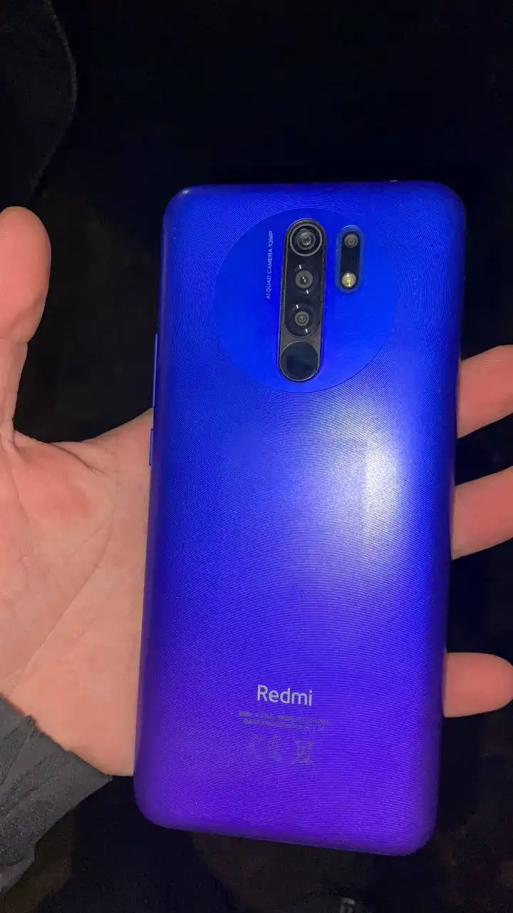 Смартфон 3/32 Гб