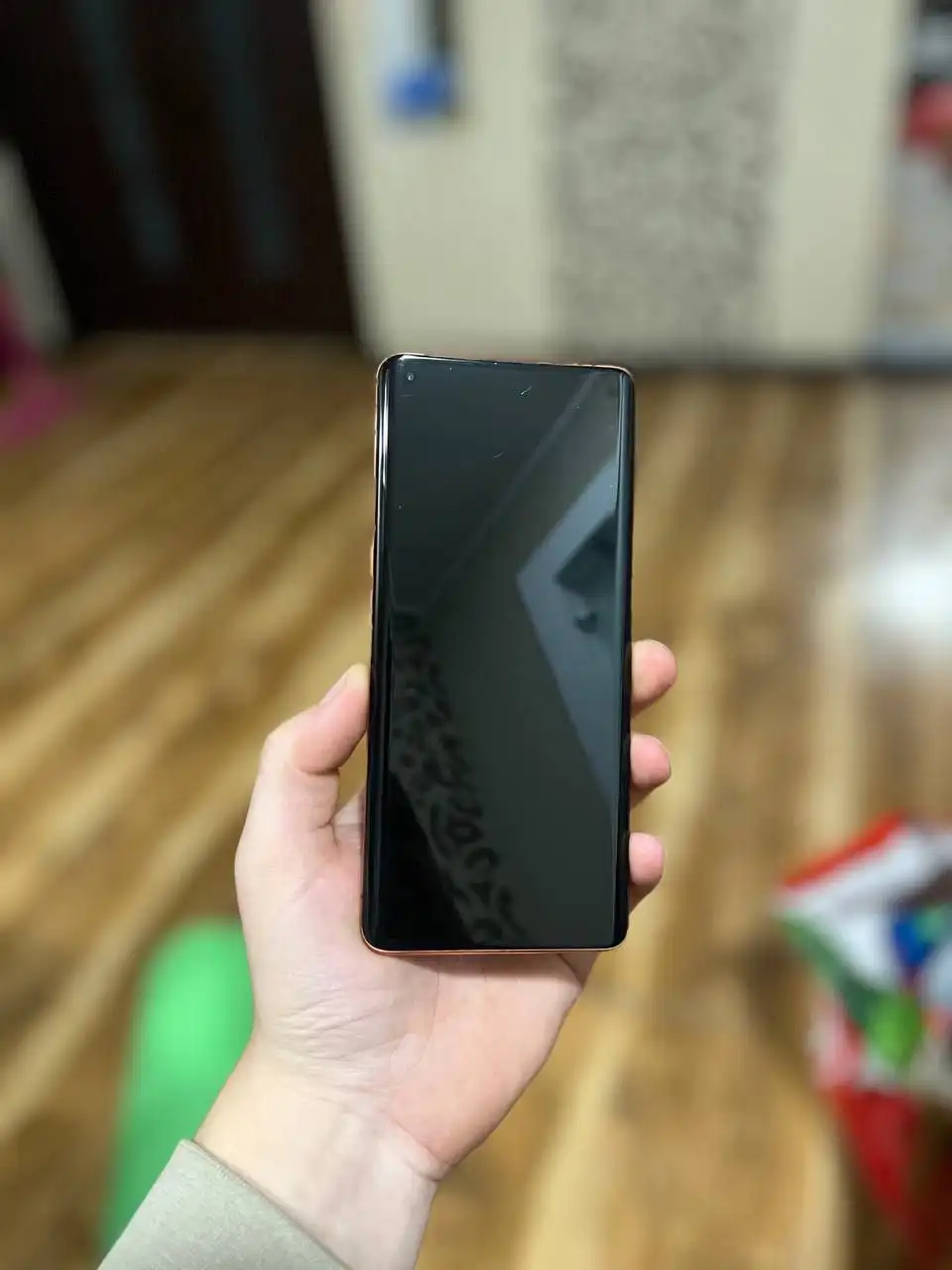 Продажа смартфона Oppo Find X2 Pro 2020 года