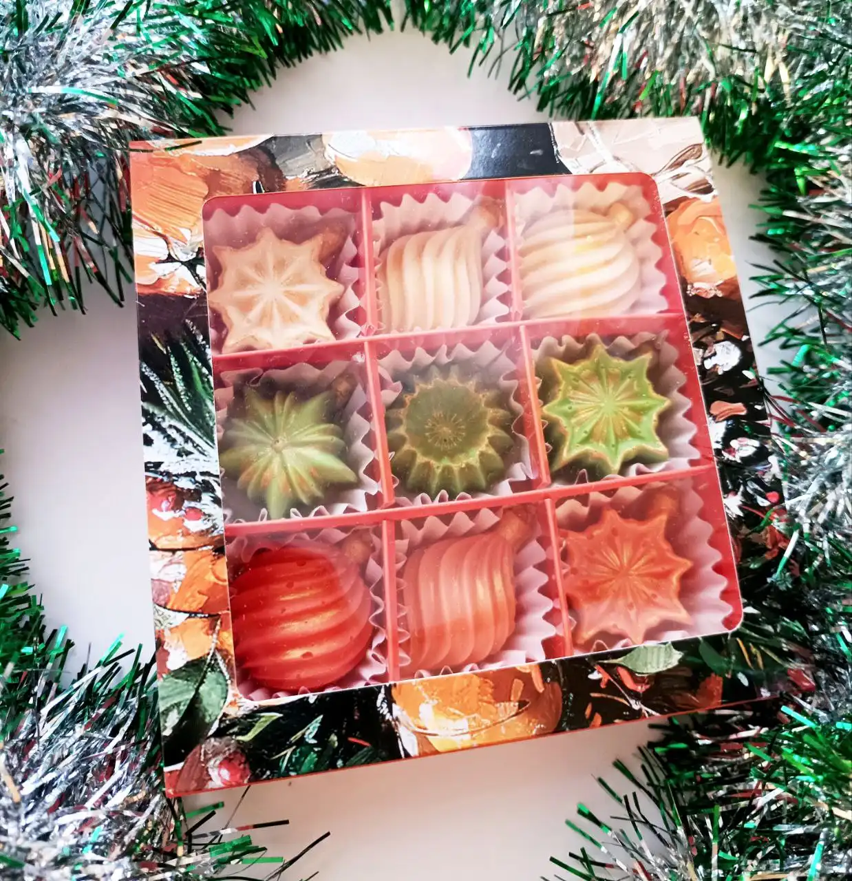 Съедобные ёлочные игрушки из белого премиум-шоколада