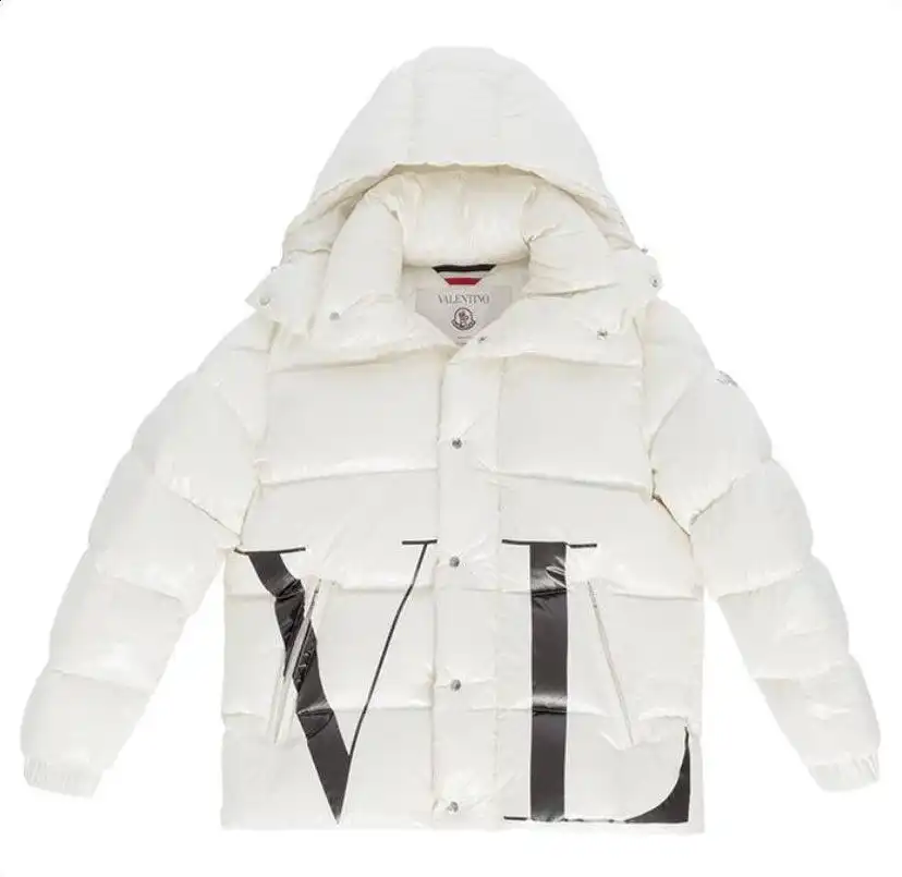 Пуховик в духе VALENTINO x MONCLER