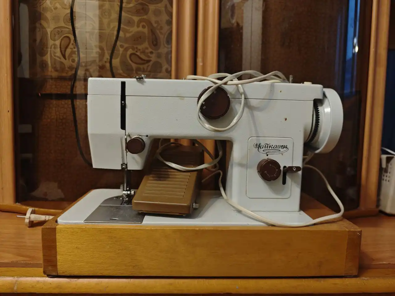 Швейная машинка Чайка 134 в чемоданчике