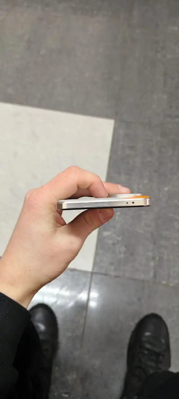 Продам телефон Vivo iQOO Neo 10CN 12/256GB