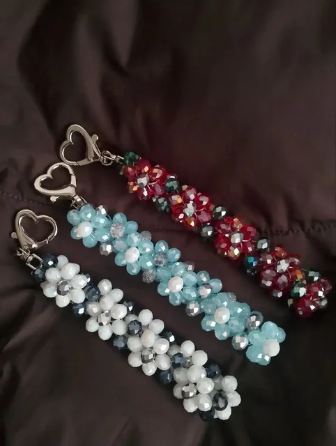 Брелки из хрустальных и акриловых бусин - Электроинструменты в Чебоксары