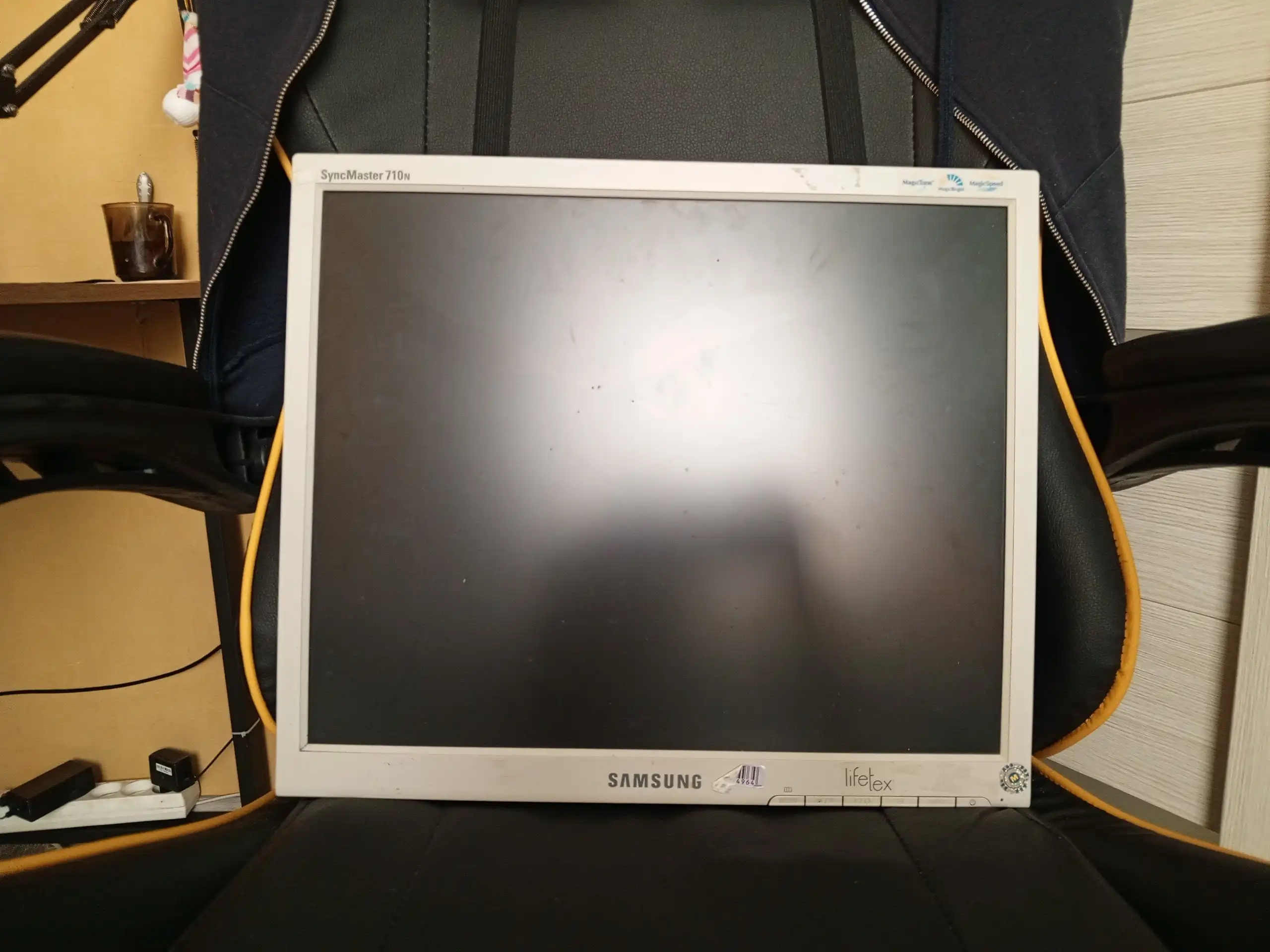 Продам 3 монитора Philips - Мониторы (Электроника) в Чебоксары