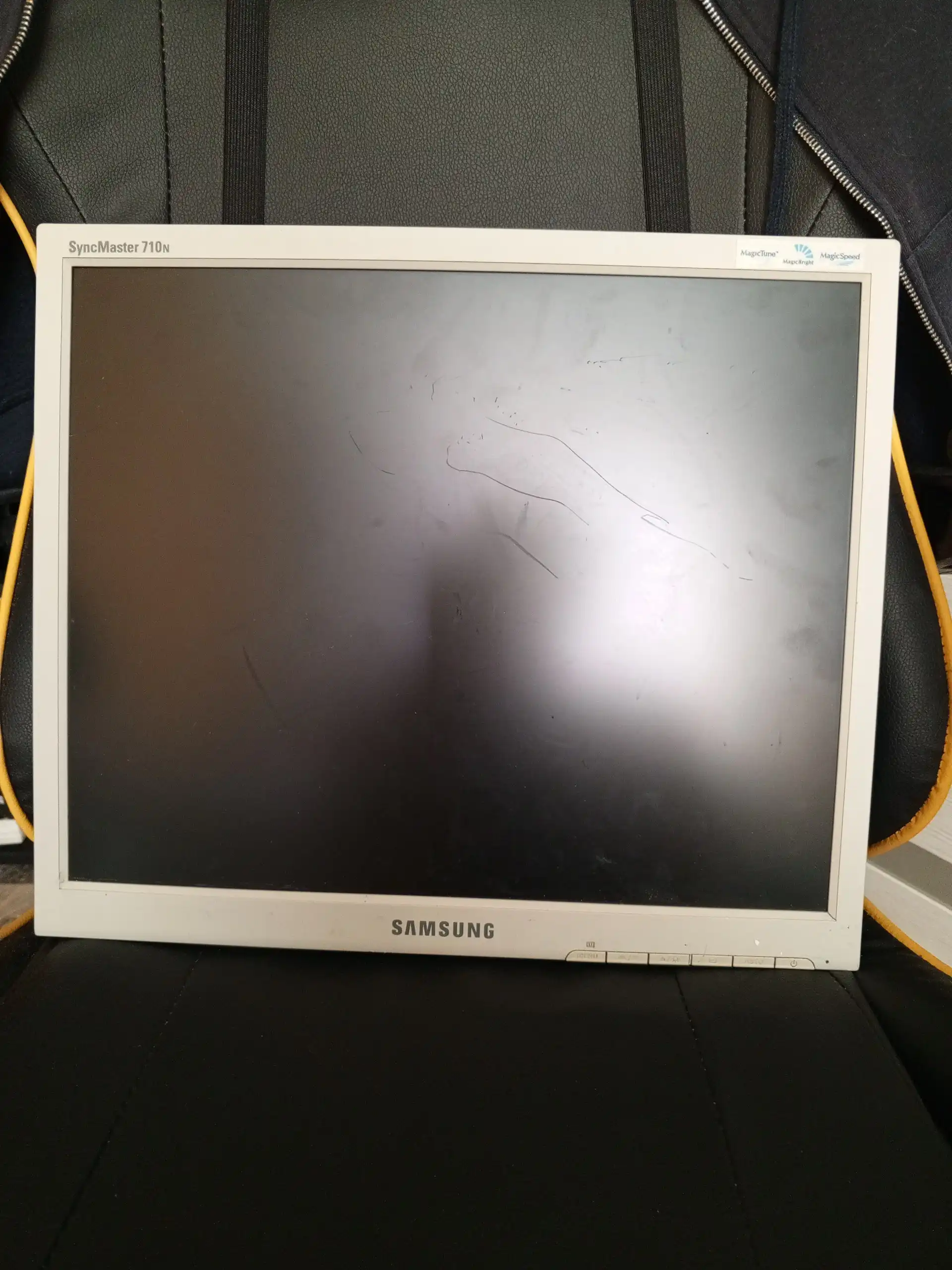 Продам 3 монитора Philips - Мониторы (Электроника) в Чебоксары