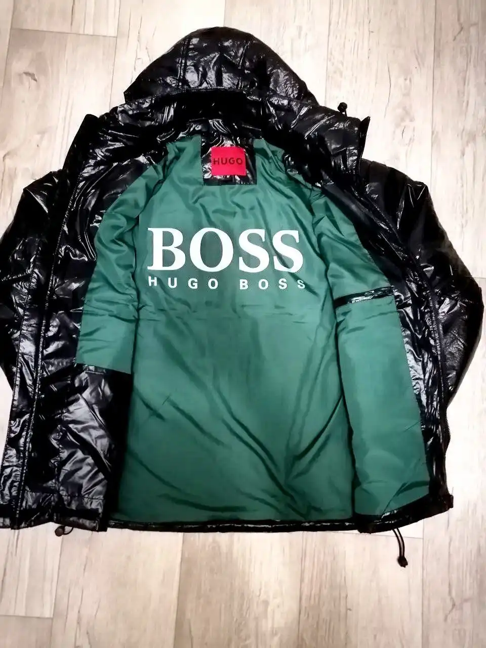 Продажа мужской куртки HUGO - Верхняя одежда (Одежда) в Чебоксары