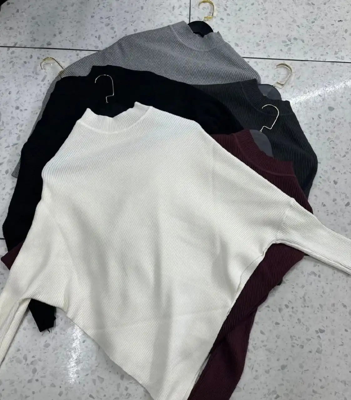 Кашемировый джемпер черного цвета размер 42-48 - Верхняя одежда (Одежда) в Чебоксары