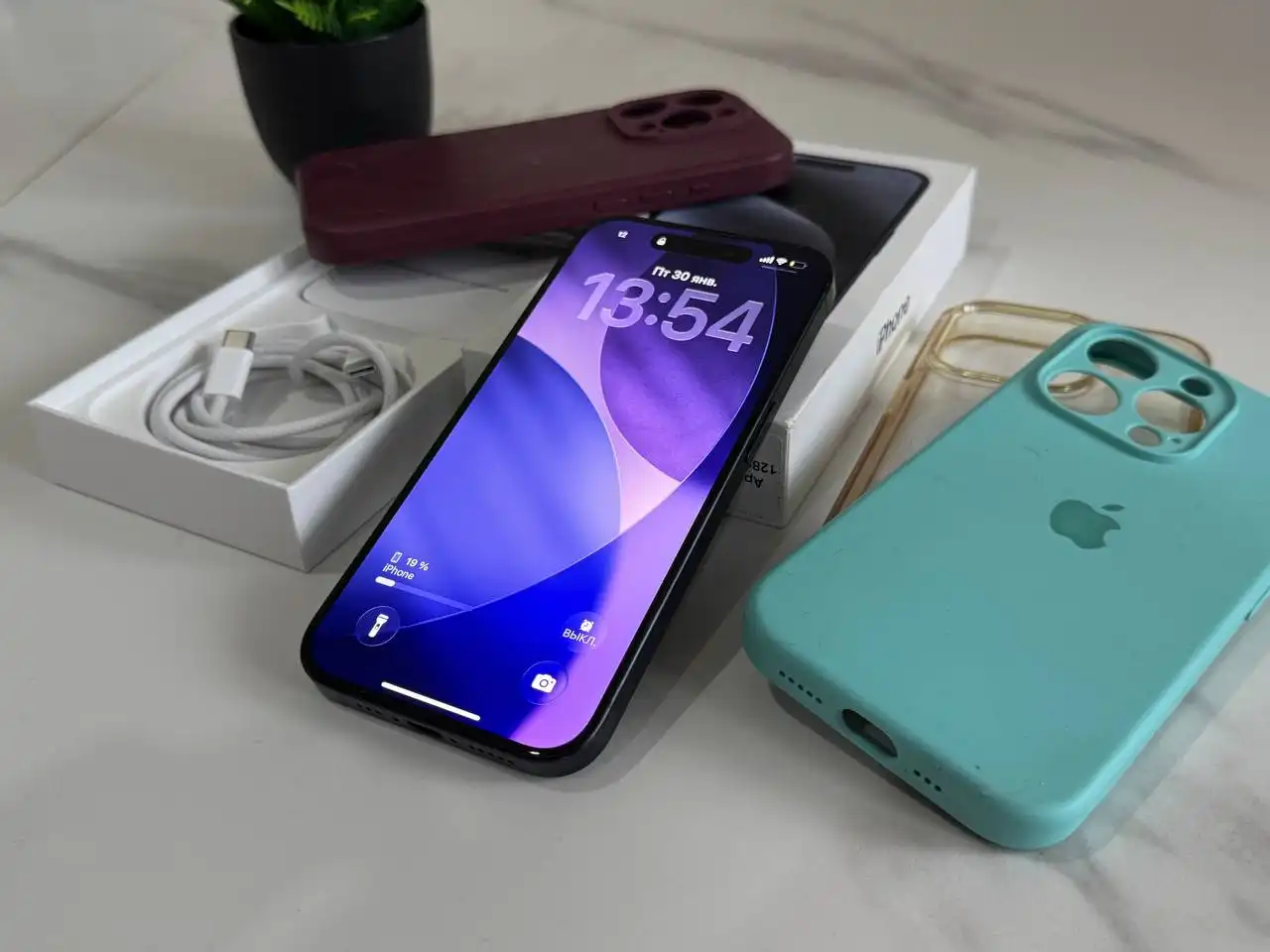 Iphone 15 Pro 128 GB в идеальном состоянии - Смартфоны (Электроника) в Чебоксары